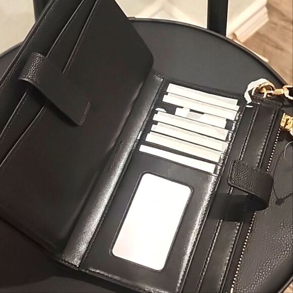 Marc Jacobs Bi-Fold Wallet Wristlet - Picture 10 of 10